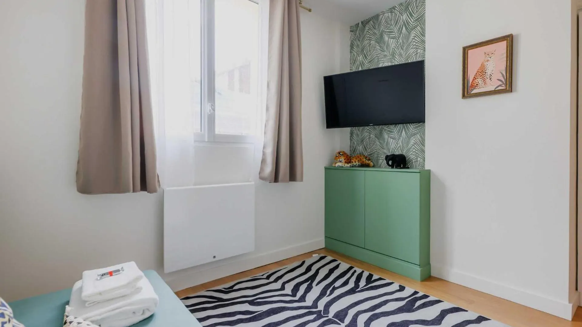 פריז Luxurious Apartment - 4Br-10P- Ternes-Pereire